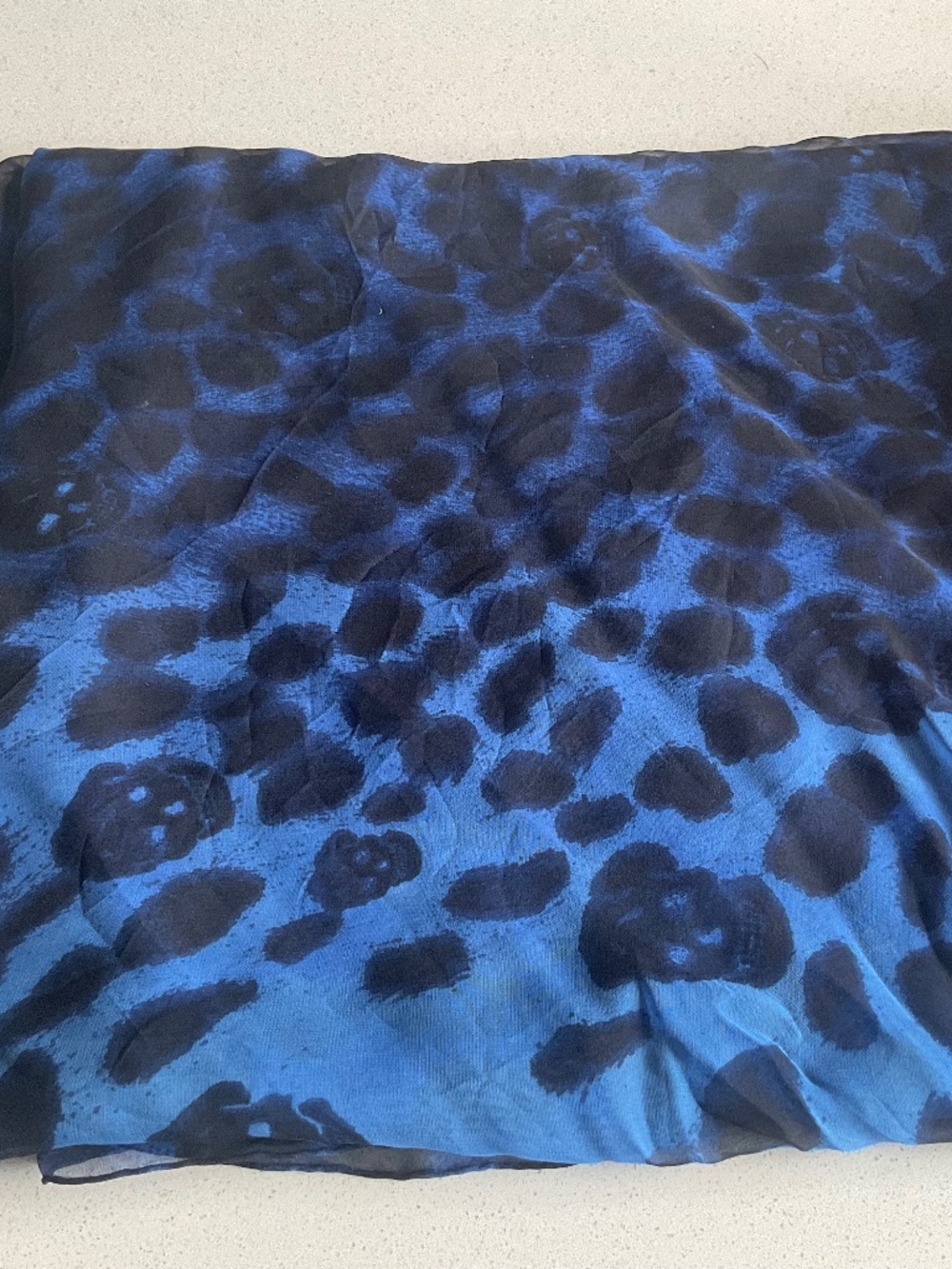 Alexander McQueen Leopard print with skulls scarf - RARE in new condition